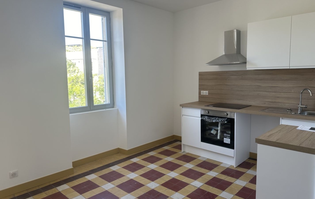 AGENCE TEMPLUM : Apartment | SORGUES (84700) | 50 m2 | 530 € 
