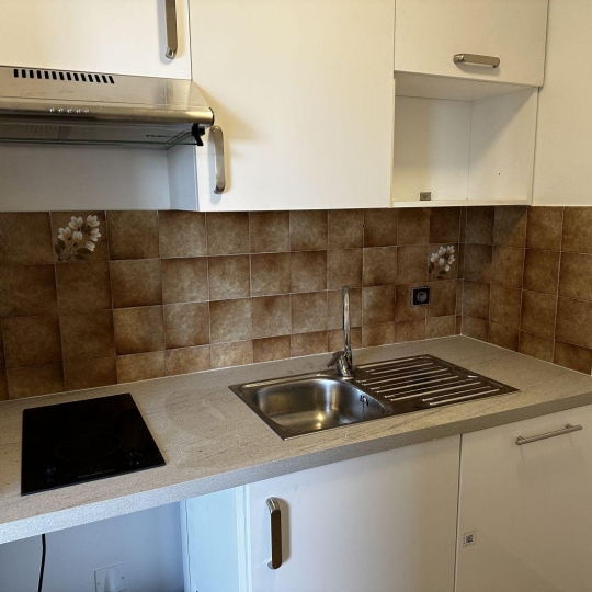  AGENCE TEMPLUM : Appartement | SORGUES (84700) | 33 m2 | 420 € 
