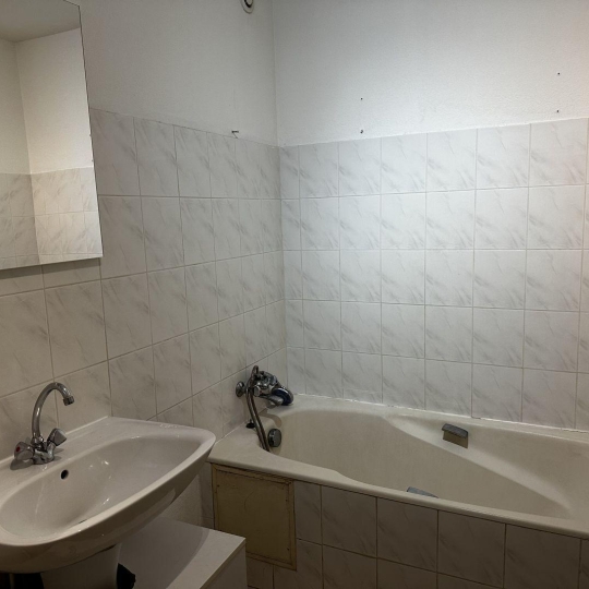  AGENCE TEMPLUM : Appartement | SORGUES (84700) | 51 m2 | 620 € 
