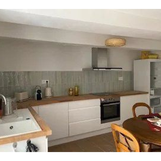  AGENCE TEMPLUM : Maison / Villa | CHATEAUNEUF-DU-PAPE (84230) | 81 m2 | 850 € 
