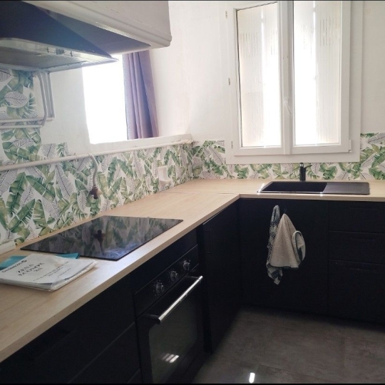  AGENCE TEMPLUM : Appartement | SORGUES (84700) | 69 m2 | 696 € 