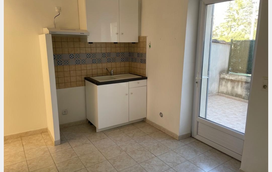 AGENCE TEMPLUM : Maison / Villa | SORGUES (84700) | 54 m2 | 580 € 