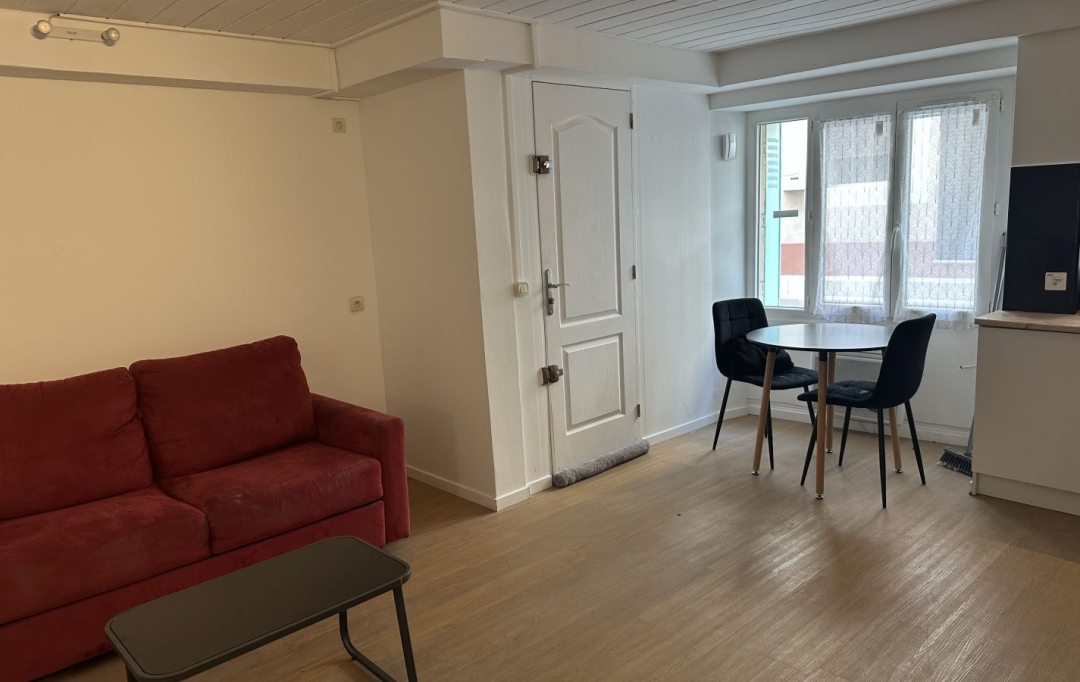 AGENCE TEMPLUM : Appartement | SORGUES (84700) | 33 m2 | 470 € 