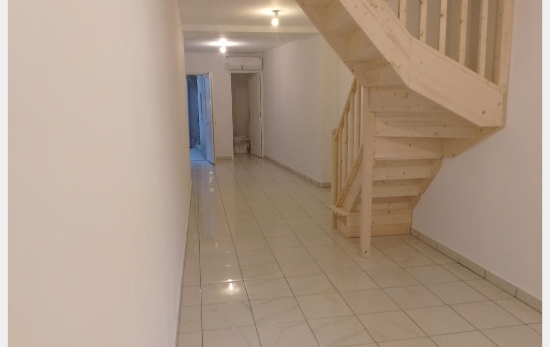 AGENCE TEMPLUM : Maison / Villa | SORGUES (84700) | 66 m2 | 671 € 