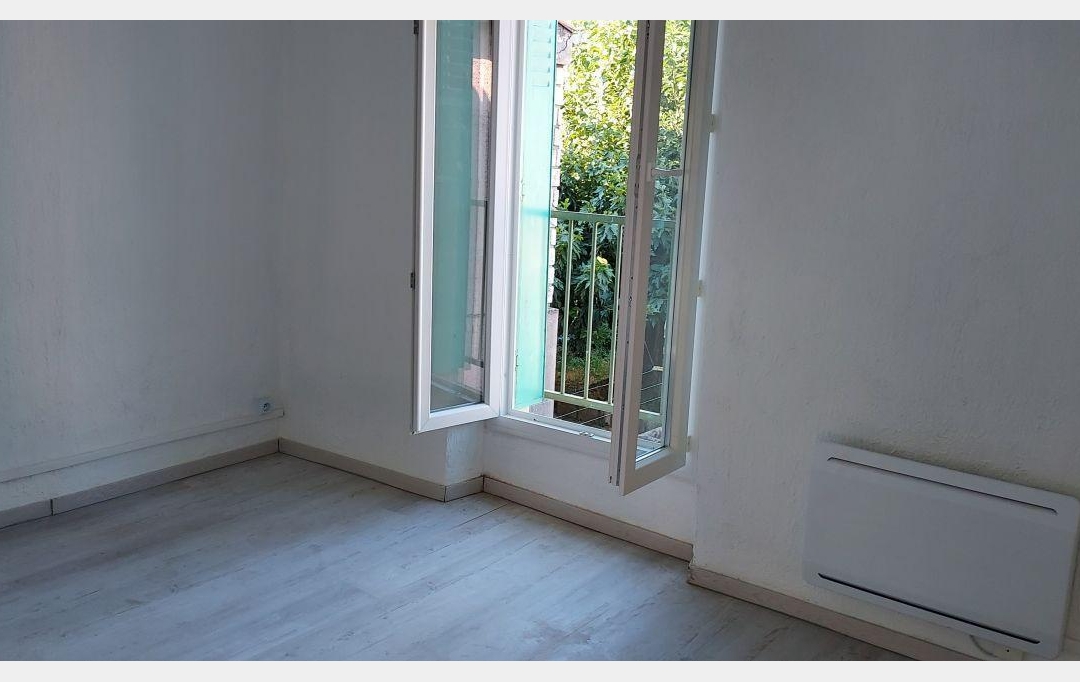 AGENCE TEMPLUM : Appartement | SORGUES (84700) | 52 m2 | 560 € 