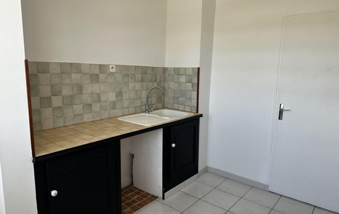 AGENCE TEMPLUM : Apartment | LE PONTET (84130) | 53 m2 | 680 € 