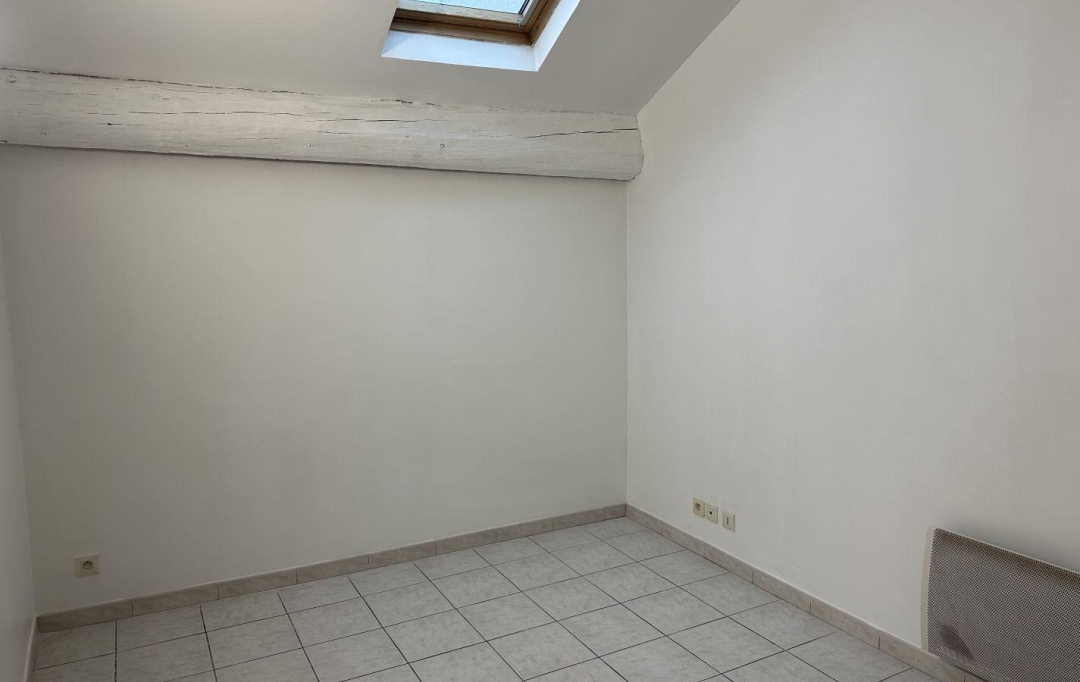AGENCE TEMPLUM : Appartement | SORGUES (84700) | 47 m2 | 585 € 