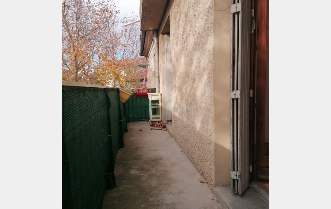AGENCE TEMPLUM : Appartement | SORGUES (84700) | 50 m2 | 448 € 