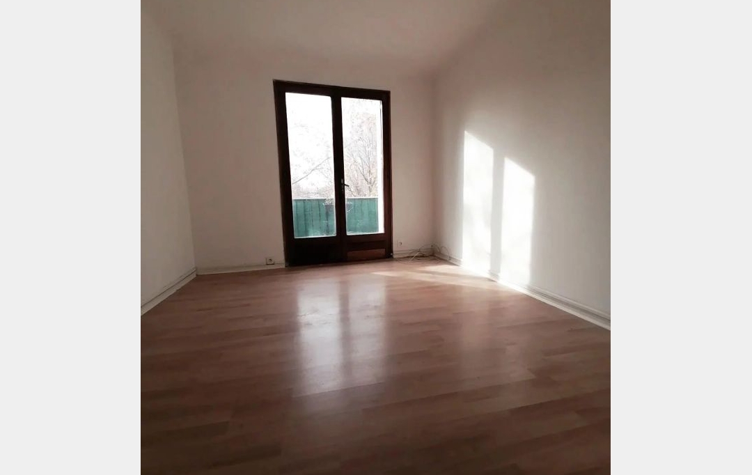 AGENCE TEMPLUM : Appartement | SORGUES (84700) | 50 m2 | 448 € 