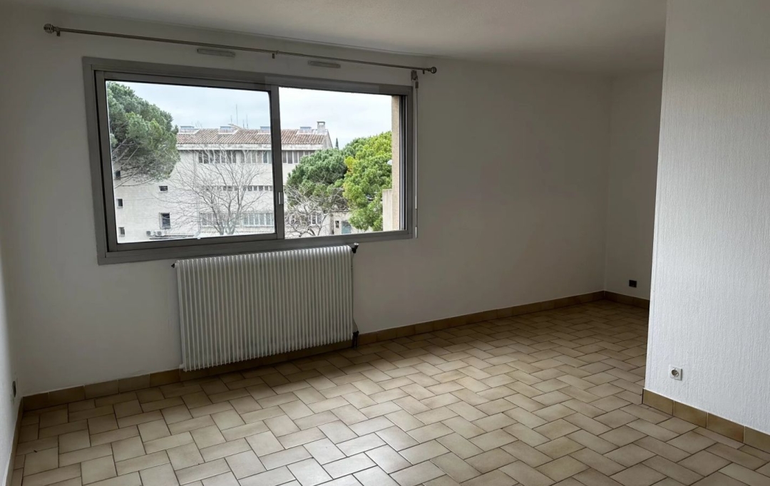 AGENCE TEMPLUM : Appartement | SORGUES (84700) | 33 m2 | 420 € 