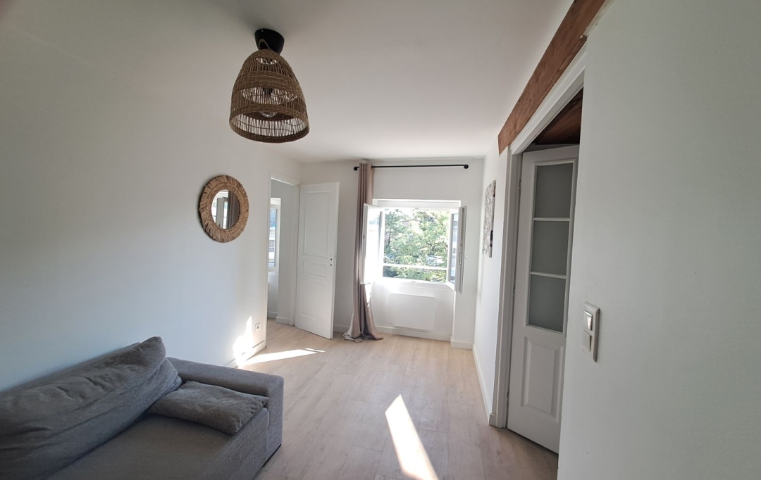 AGENCE TEMPLUM : Appartement | SORGUES (84700) | 52 m2 | 525 € 