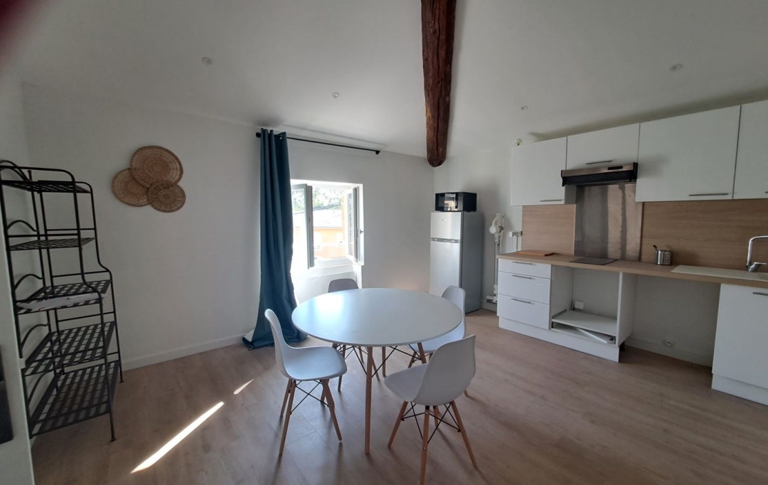 AGENCE TEMPLUM : Appartement | SORGUES (84700) | 52 m2 | 525 € 