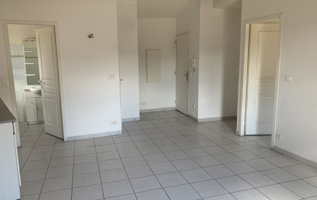 AGENCE TEMPLUM : Appartement | SORGUES (84700) | 38 m2 | 507 € 