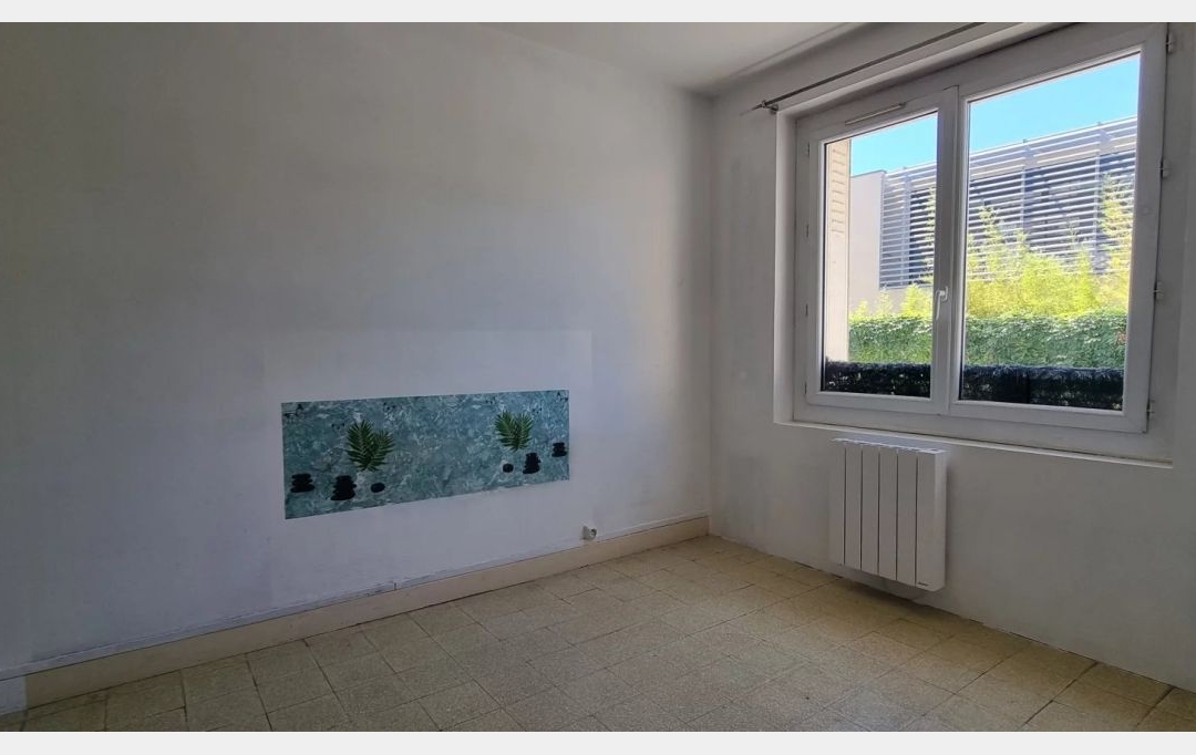 AGENCE TEMPLUM : Appartement | SORGUES (84700) | 54 m2 | 580 € 