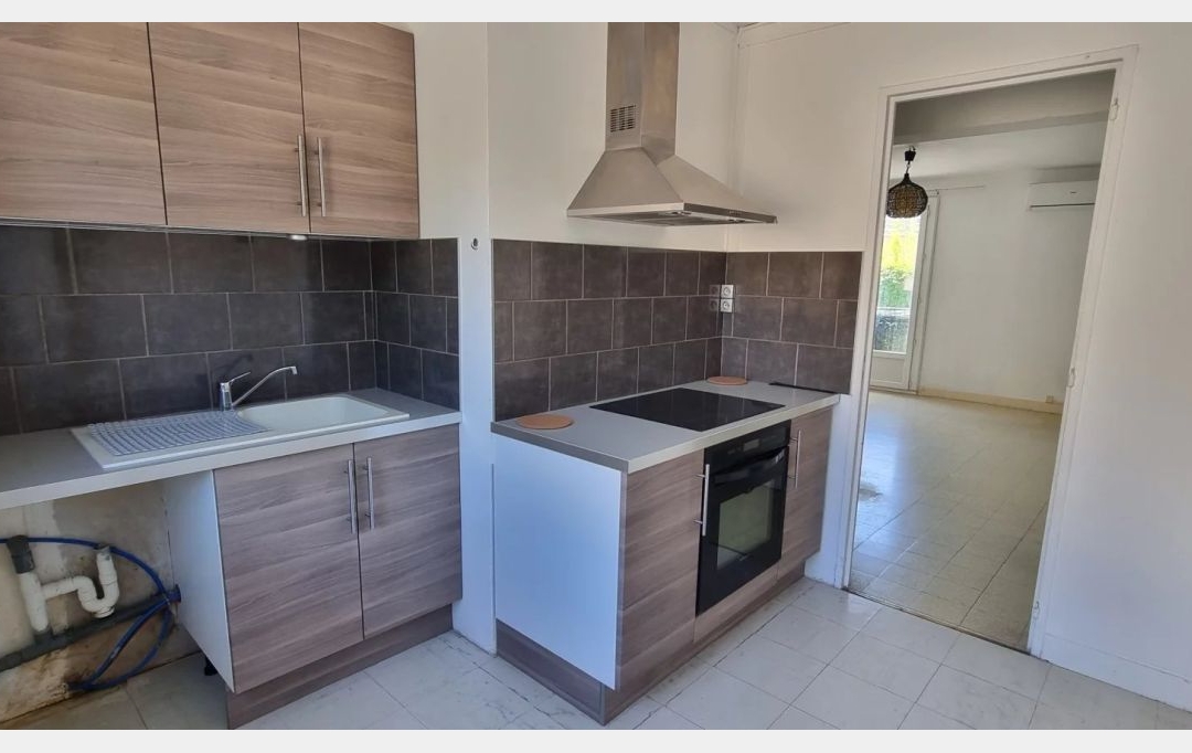AGENCE TEMPLUM : Appartement | SORGUES (84700) | 54 m2 | 580 € 