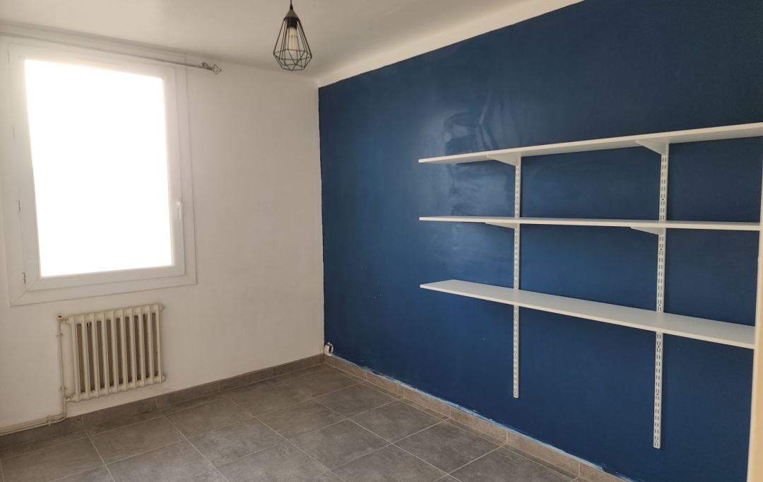 AGENCE TEMPLUM : Appartement | SORGUES (84700) | 69 m2 | 696 € 