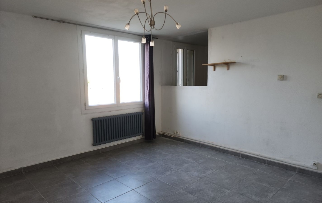 AGENCE TEMPLUM : Appartement | SORGUES (84700) | 69 m2 | 696 € 