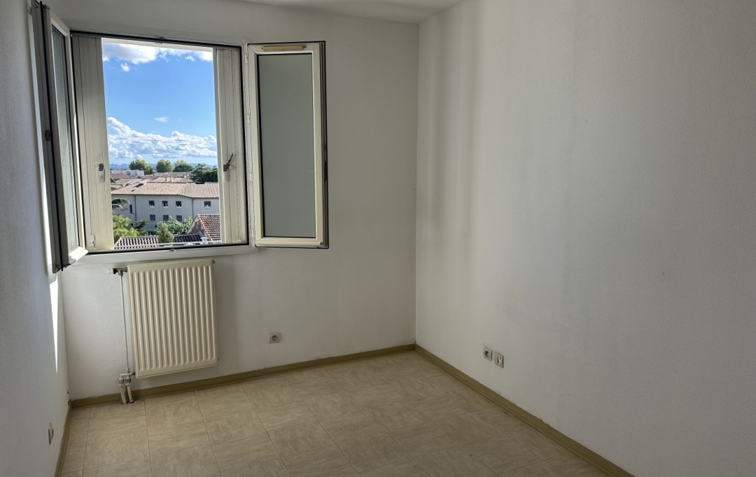 AGENCE TEMPLUM : Appartement | SORGUES (84700) | 46 m2 | 527 € 
