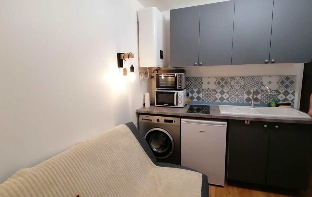 AGENCE TEMPLUM : Immeuble | SORGUES (84700) | 150 m2 | 249 000 € 