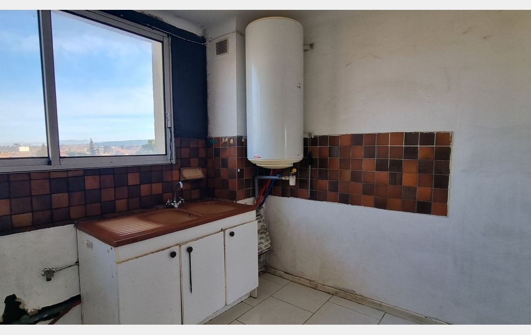 AGENCE TEMPLUM : Apartment | SORGUES (84700) | 67 m2 | 66 000 € 