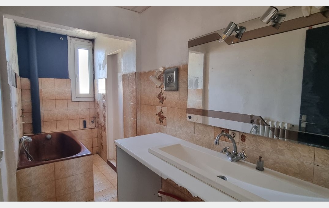 AGENCE TEMPLUM : Apartment | SORGUES (84700) | 67 m2 | 66 000 € 