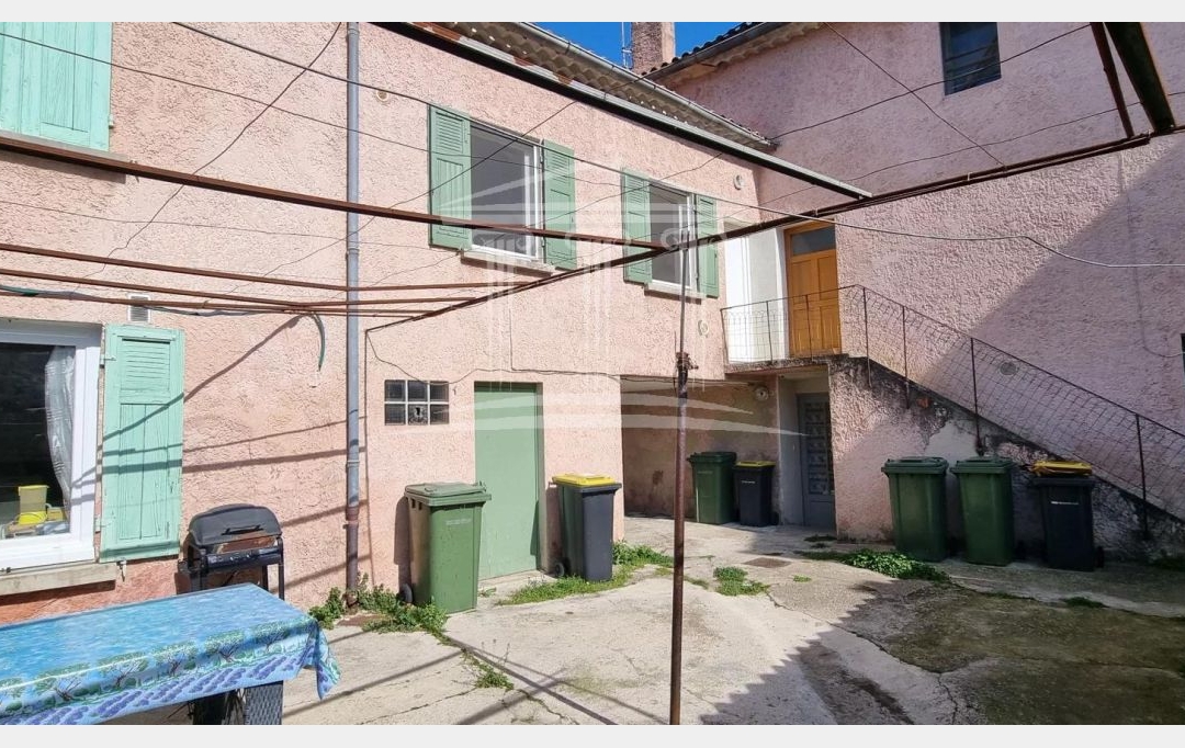 AGENCE TEMPLUM : Immeuble | SORGUES (84700) | 268 m2 | 320 000 € 
