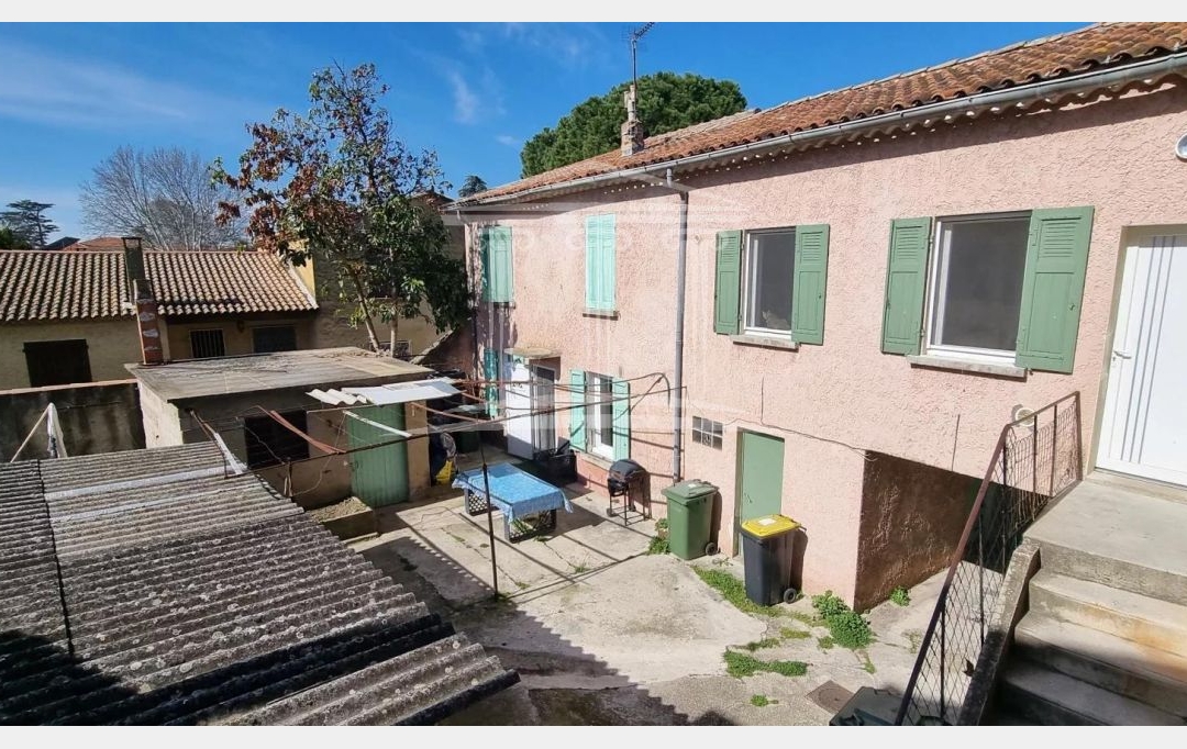 AGENCE TEMPLUM : Immeuble | SORGUES (84700) | 268 m2 | 320 000 € 