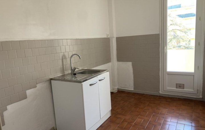 AGENCE TEMPLUM : Appartement | SORGUES (84700) | 56 m2 | 640 € 