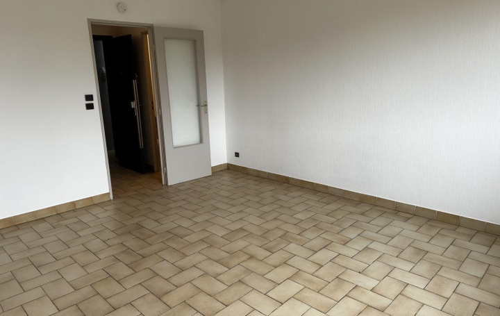 AGENCE TEMPLUM : Appartement | SORGUES (84700) | 33 m2 | 420 € 