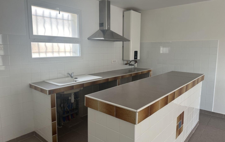  AGENCE TEMPLUM House | SORGUES (84700) | 64 m2 | 906 € 