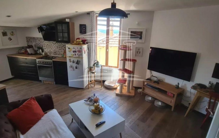 Maison de village CHATEAUNEUF-DU-PAPE 45 m2 169 000 € Maison de village CHATEAUNEUF-DU-PAPE 45 m2 169 000 €