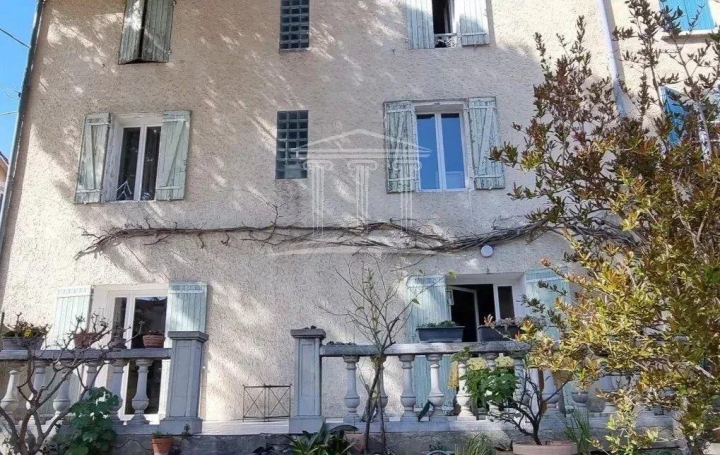 Maison de ville   SORGUES  185 m2 294 000 € 