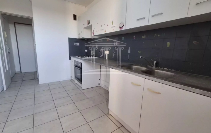 Appartement P3   SORGUES  57 m2 71 000 € 